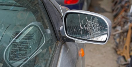 Vai ir vērts apdrošināt 10 un vairāk gadus vecu automašīnu?